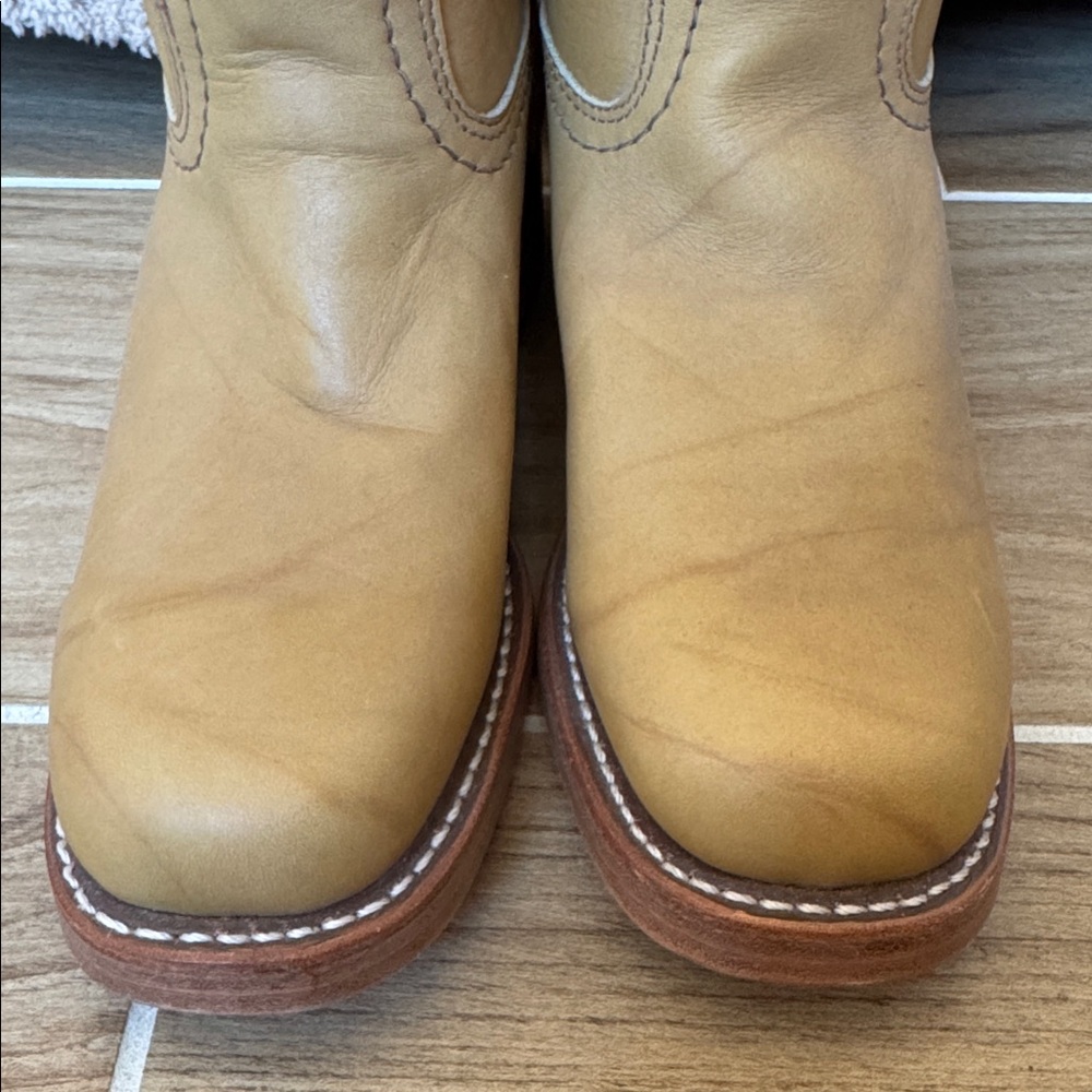 Frye Campus Boots 8 - Picture 5 of 13